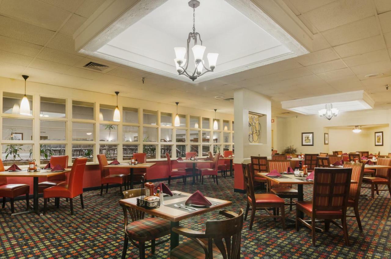 Red Lion Hotel Шайенн Экстерьер фото